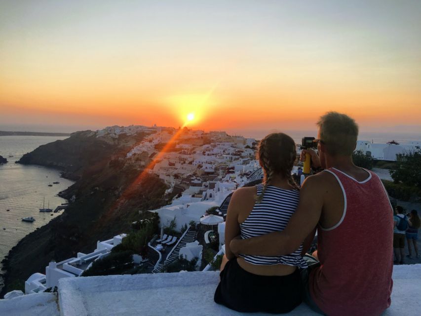 North Santorini: Private Tour with Oia Sunset by Natives - Price and value for a $340 private group