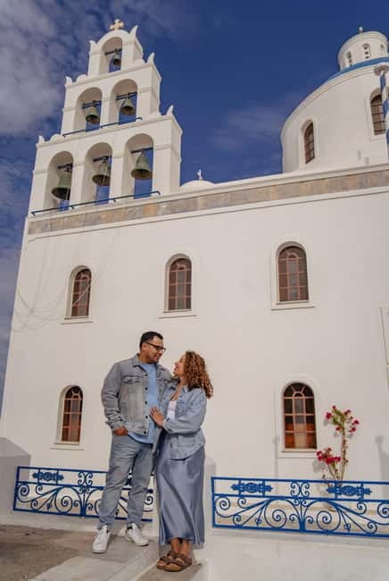 Oia: Couple Photoshoot Seprate Entrance to Blue Dome - Results that you can actually use: RAW files and social videos