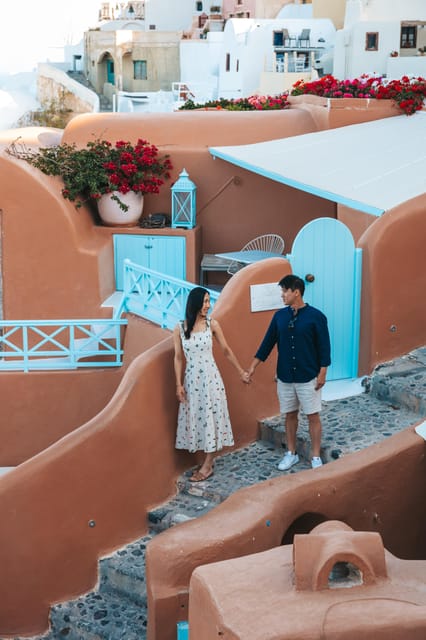 Oia: Couple photoshoot with 30 edited Photos - Should you book this Oia couple or flying dress photoshoot?
