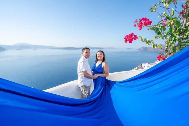 Oia: Santorini Photoshoot with Flying Dress Rental Option - Practical timing tips for getting great results in 1 hour