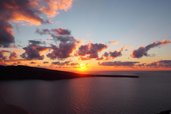 Oia Sunset Roundtrip Transfers - The 3:30 pm Start Time: How Sunset Timing Gets Managed
