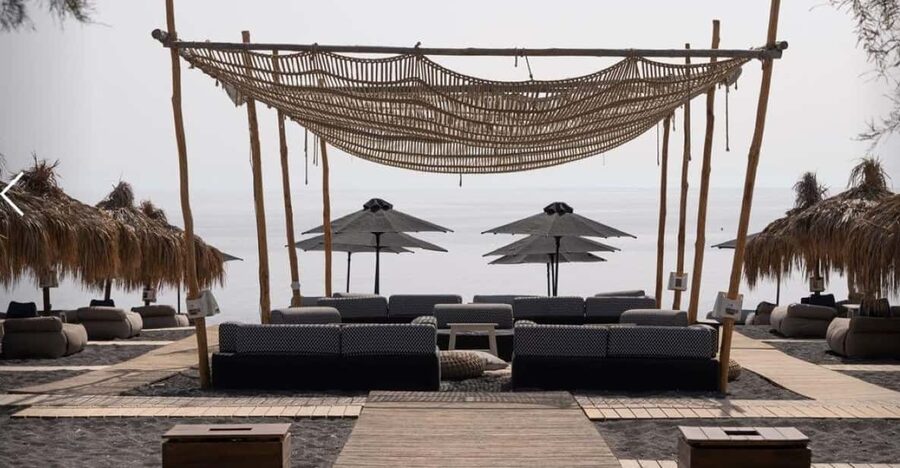 Perivolos: Beach Experience at Wet Stories - Who Should Book Wet Stories Santorini on Perivolos?