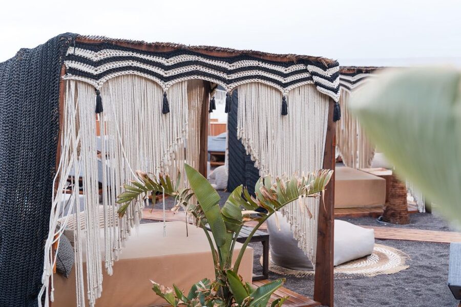 Perivolos Beach: Sun-Bed Experience FortyOne Bar Restaurant - Who This Is Best For (and When to Skip It)