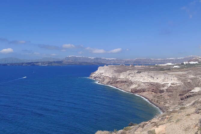 Private 6 hour guided tour in Santorini !!! - Caldera views: turning the biggest scenery into a calmer experience
