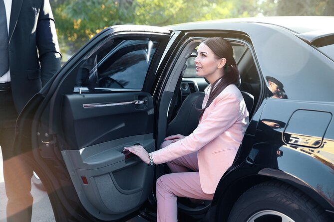Private Arrival Transfer From Santorini Airport To All Destinations - Key things that make this transfer work well
