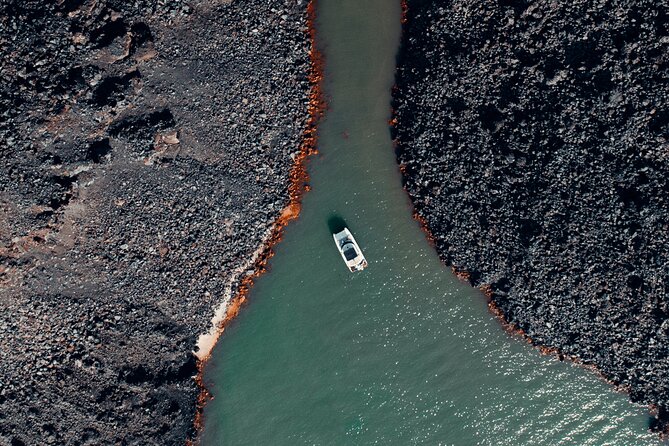 Private Caldera Cruise with Power Catamaran ENJOY incl. Meal & Drinks - Pickup, transfers, and how to keep the day stress-free