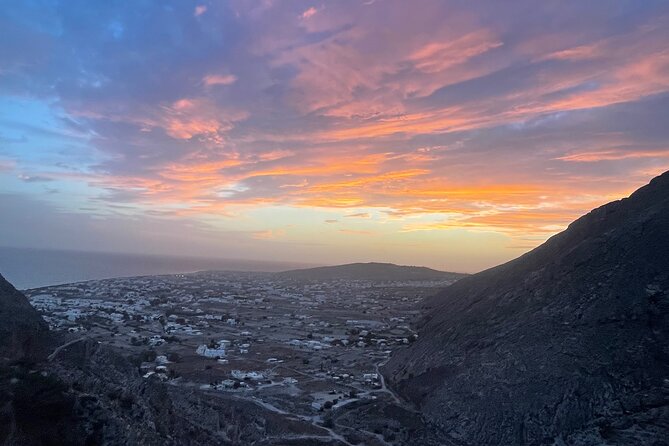 Private Custom Santorini Tour – Hidden Gems & Iconic Views - How a private 3–5 hour Santorini loop saves you time