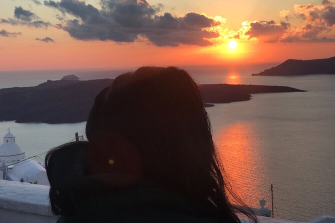 Private Discovery Tour with Wine Tasting - Akrotiri - Red beach - Private pickup and air-conditioned comfort on Santorini roads