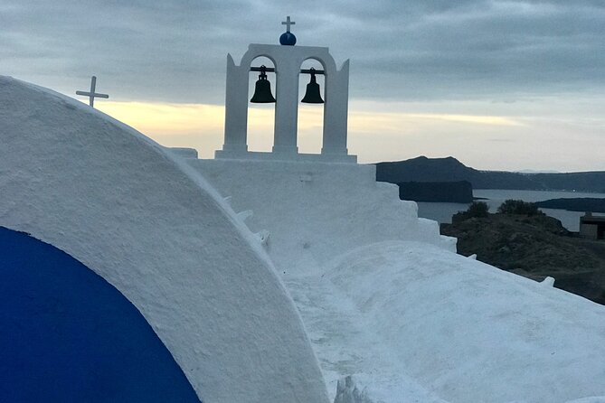 Private Discovery Tour with Wine Tasting - Akrotiri - Red beach - Exo Gonia winery: four local wines to finish your day