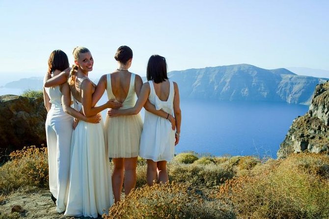 Private Half-Day Sightseeing Tour of Santorini - Red Beach and Perissa/Perivolos Black Sand: dramatic coasts, limited time