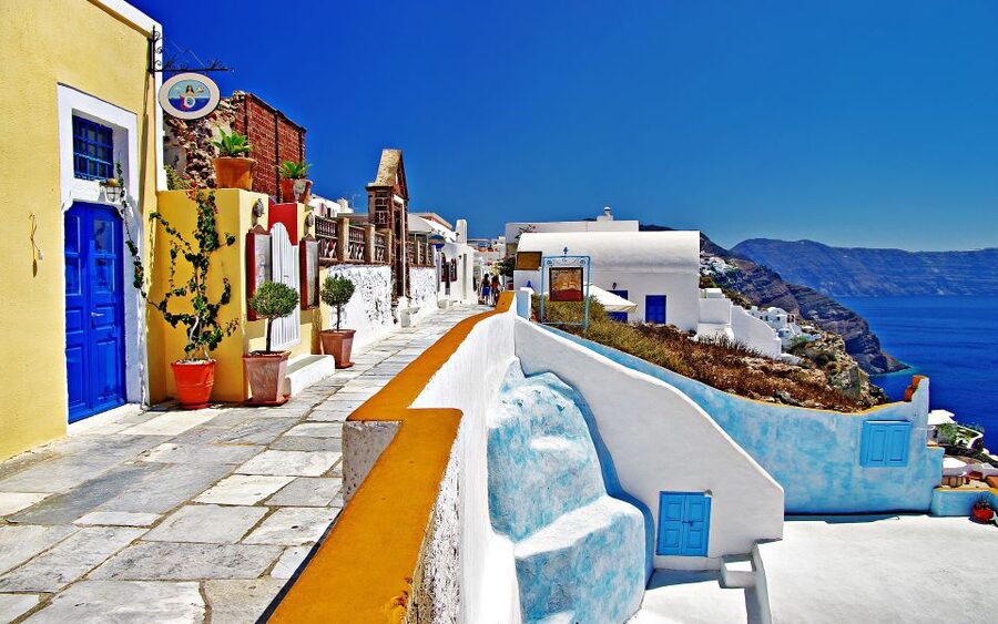Private Half-Day Sightseeing Tour of Santorini - The private guide factor: what you gain in real life