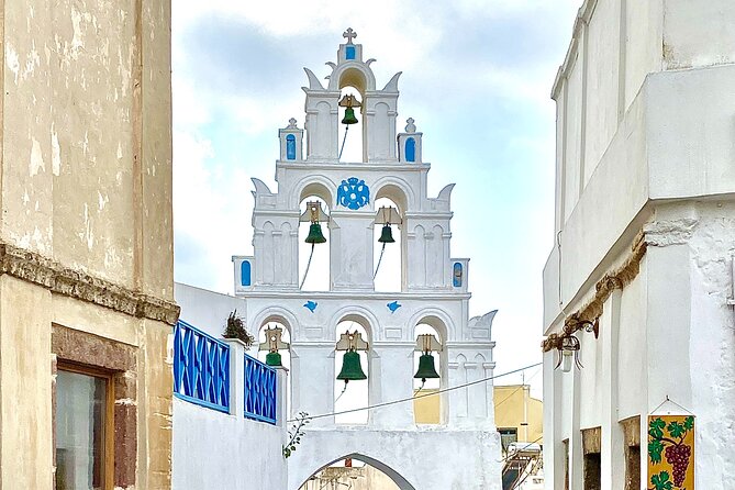 Private Highlights tour: Discover Santorini Like a Local - Megalochori and the Heart of Santorini: traditional village to cliff cutout