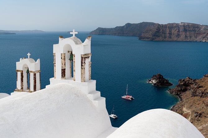 Private Oia Panoramic Scenes: Embrace the most picturesque village of Santorini! - Oia’s main street: blue domes, walkable views, and real time to enjoy