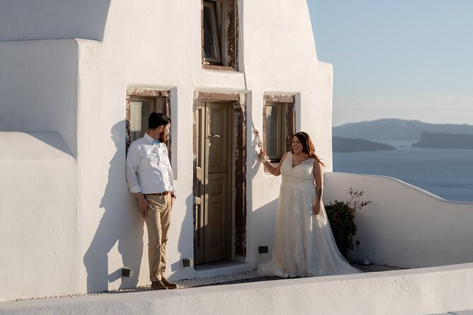 Private Photo Session in Santorini - The 1-hour flow: how the session keeps moving (without feeling rushed)
