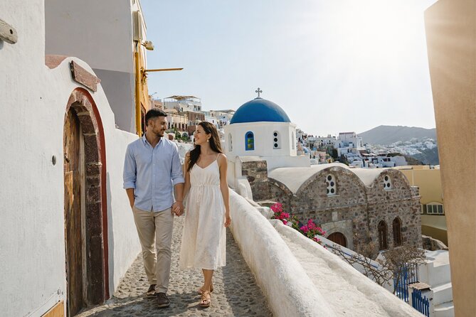 Private Photoshooting in Santorini with a local Photographer - Key things that make this Oia shoot worth it