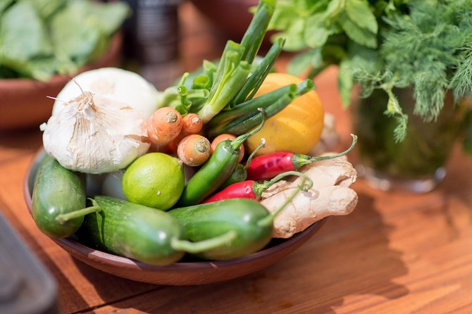 Private Santorini Cooking, Tasting, and Wine Experience - Weather, timing, and who it’s best for