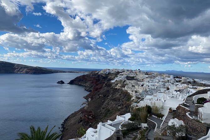 Private Santorini Highlights Tour – Scenic Views & Local Insight - Imerovigli: the volcano story in 25 minutes
