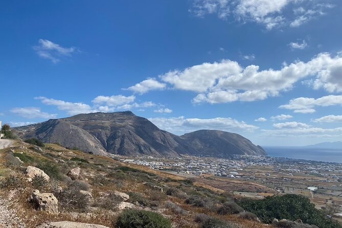Private Santorini Highlights Tour – Scenic Views & Local Insight - Megalochori village (40 minutes): everyday life and a winery option