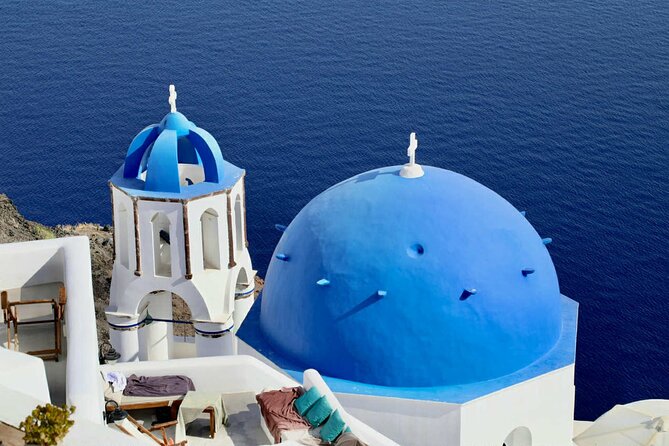 Private Santorini Sightseeing Tour with Local Driver - A private car beats the clock on Santorini
