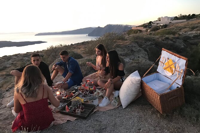 Private Santorini Sunset Picnic Experience - Private transfers: the best way to avoid sunset chaos