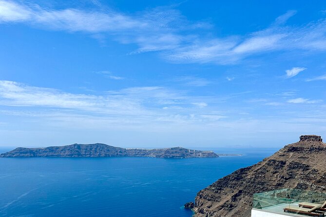 Private Santorini Tour: The Highlights Luxury Vehicle - Oia: windmills, alleys, art, and the Agios Nikolaos ruins