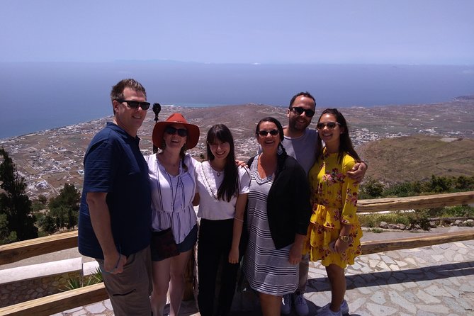 Private Tour Santorini best Attractions - Oia’s main street: 30 minutes to start your Santorini story