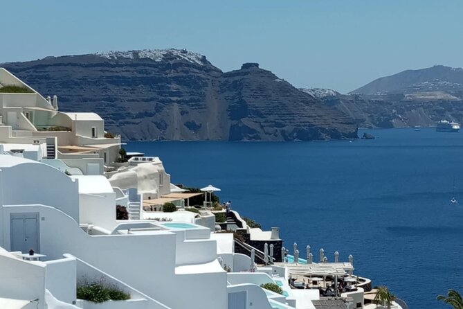 Private Transfer from Santorini Airport to all destination - Meeting your driver: airport, port, and hotel pickup points