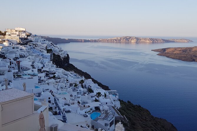 Private Transfer from-to Santorini airport to-from anywhere in Santorini Island - Timing reality: what 10 to 30 minutes means in real life