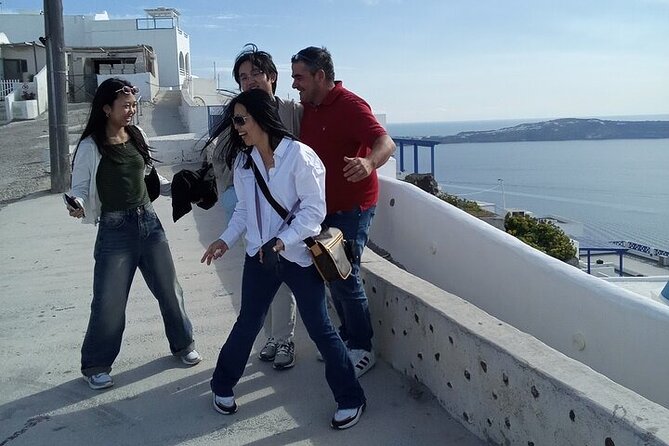 Private Transfer in Santorini - Airport,Hotel & Town Pickups - Cruise Ship Arrivals and the Cable Car Meeting Point