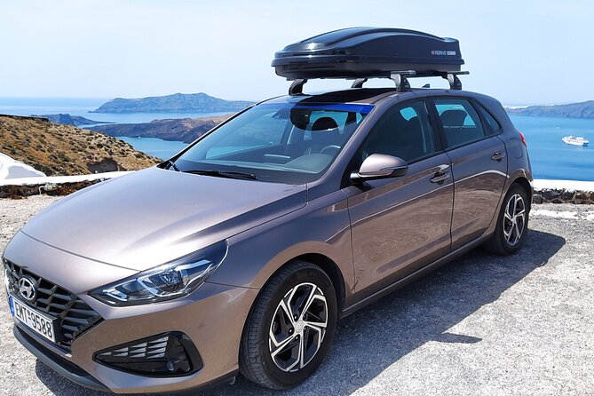 Private transfer Port/Airport or any destination in Santorini - Luggage rules and comfort: pack smart for the SUV
