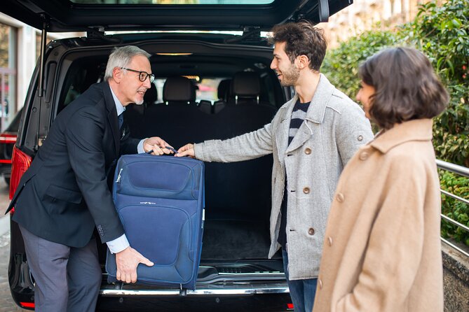 Private Transfers in Santorini Airport, Port and Hotels - Drivers, safety, and that on-time feeling you can trust