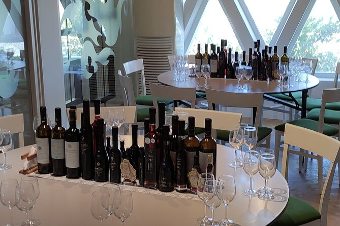 Private Wine Tour in 3 Wineries with 12 Wine Tastings and Tapas - Venetsanos Winery: Gravity-Fed Wine Making and the Caldera Sunset Finale