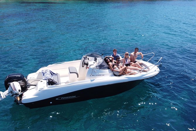 Rent a SpeedBoat in Santorini with License or Skippered - FAQ