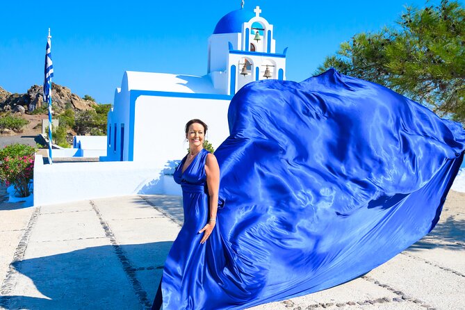 Santorini 2h Private Flying Dress Photoshoot with Transportation - Oia, Firostefani, Imerovigli: What Each Stop Adds to Your Photos