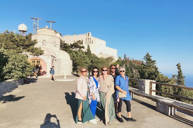Santorini 4 hours Private Tour : Visit all the hotspots - What You Get From the Guide: More Than Directions