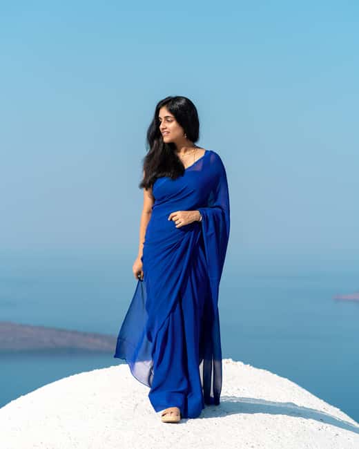 Santorini: 45-minute Photoshoot in Oia - Blue Dome Church Stop: The Part Everyone Photographs (But Not Like You Will)