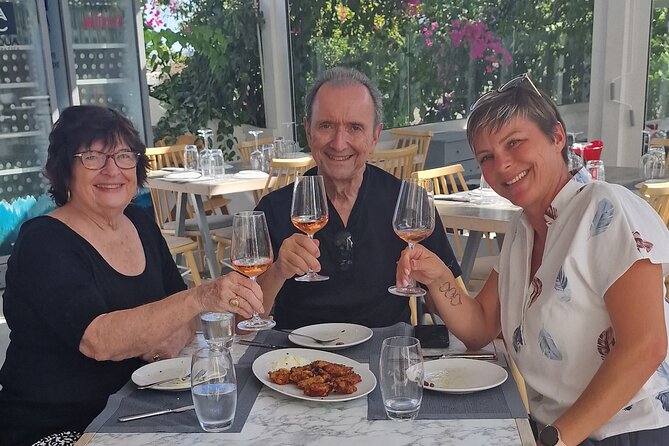 Santorini: 4hr Private Wine Tasting Tour - How the pickup and transport feel in real life