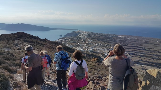 Santorini: 4hr Small Group Caldera Hike from Fira to Oia - Stop-by-stop: what you’ll see from Fira through Firostefani, Imerovigli, and Oia