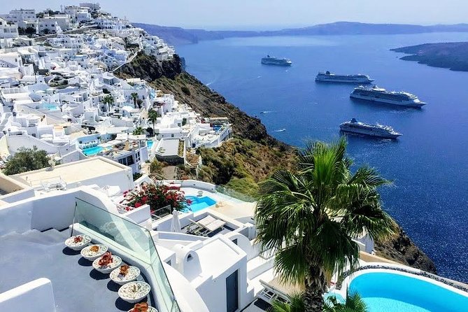 Santorini 5 Hours Sightseeing Tour - Megalochori’s traditional lanes and underground cave houses