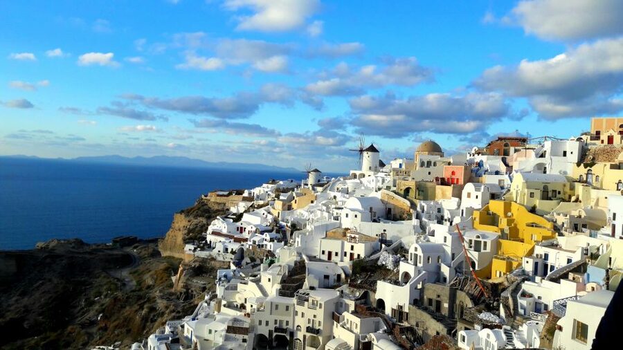 Santorini: 6-Hour Classic Panorama Private Tour - Red Beach and the volcanic cliffs: the dramatic stop for photos