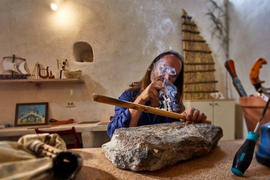 Santorini: A Mythical Musical Experience - Who this experience suits best (and who should pass)