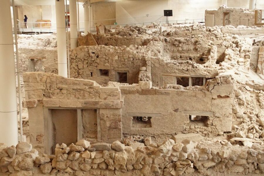 Santorini: Akrotiri Entry Ticket and Audio Guide - Why Akrotiri Works So Well With a Phone Audio Tour