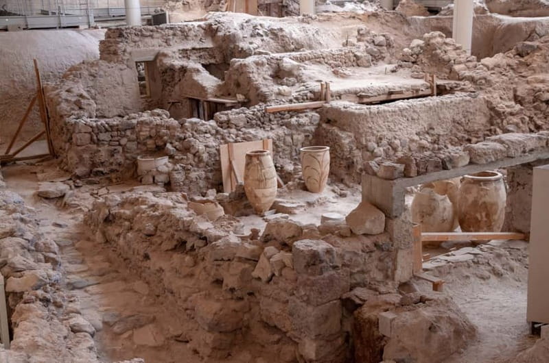 Santorini: Akrotiri Ticket with Optional Self-Guided Audios - Picking your entry time: how to beat crowds and heat