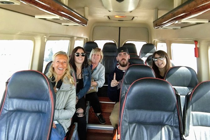 Santorini Arrival Transfer & Travel Services - Shared vs Private: How to Choose What Fits Your Arrival Mood