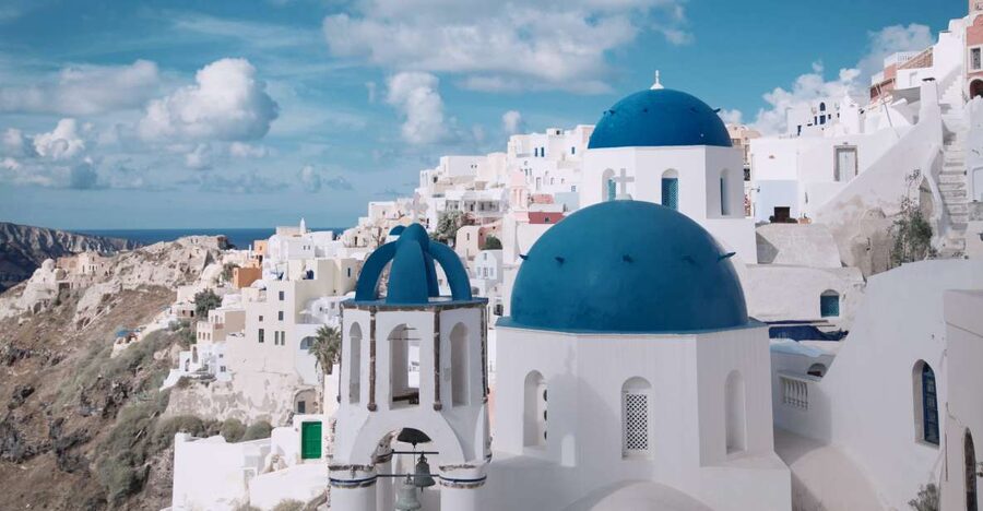 Santorini: Best Of Santorini Private Tour with a Local Guide - Faros Akrotiri viewpoint and Red Beach: fast drama, easy rhythm