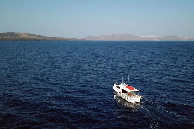 Santorini: Boat tour to Volcano, Hot Springs & Thirasia island - Getting to Santorini Old Port: Cable Car Costs Real Money
