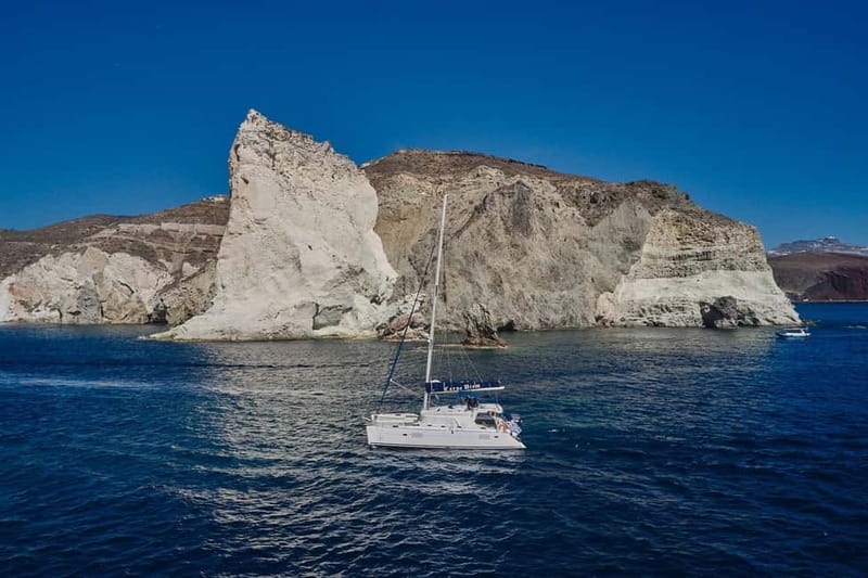 Santorini: Caldera Classic Catamaran Cruise w/ Meal & Drinks - Mesa Pigádia for Swimming and Snorkeling: Best Bang for Your Water Time