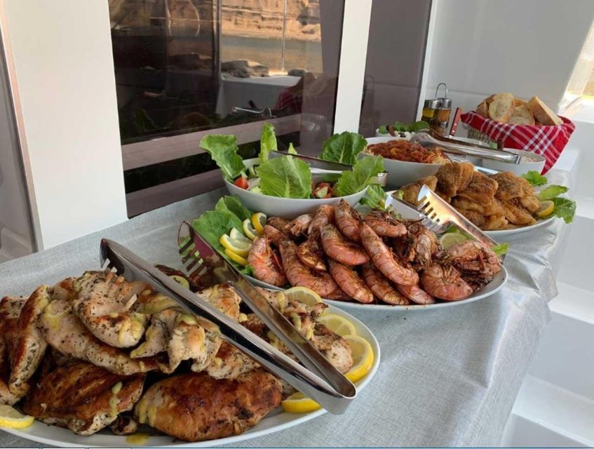 Santorini: Caldera Cruise with Greek Meal and Transfer - Key things to know before you go