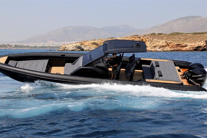 Santorini Caldera: Private Cruise with Speed Boat & Open Bar - Thirassia: the meal stop where the caldera calm shows up