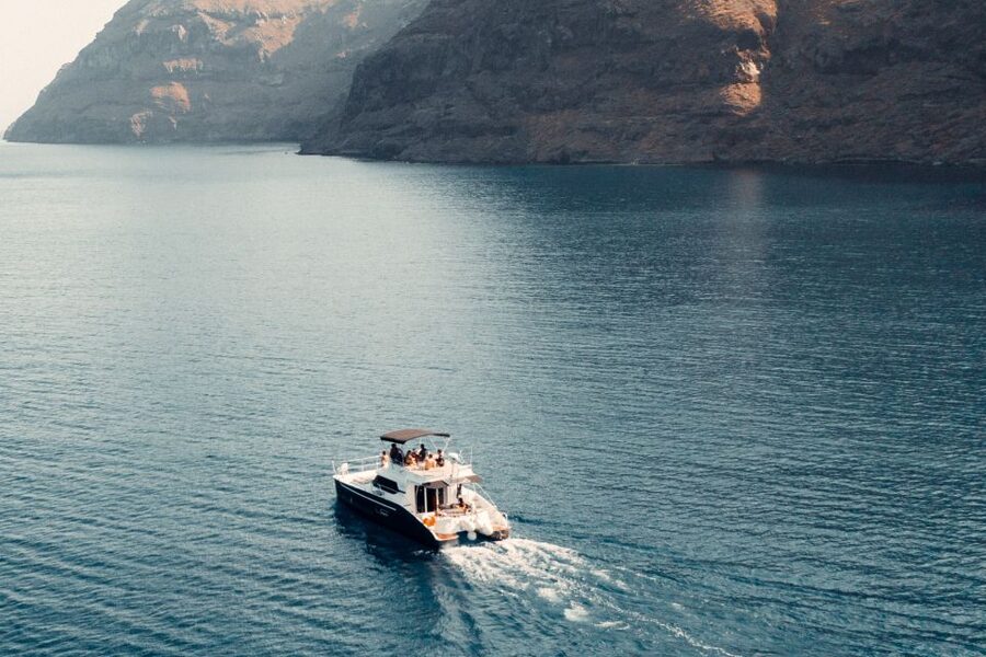 Santorini: Caldera Private Power Catamaran Cruise - Key points worth knowing